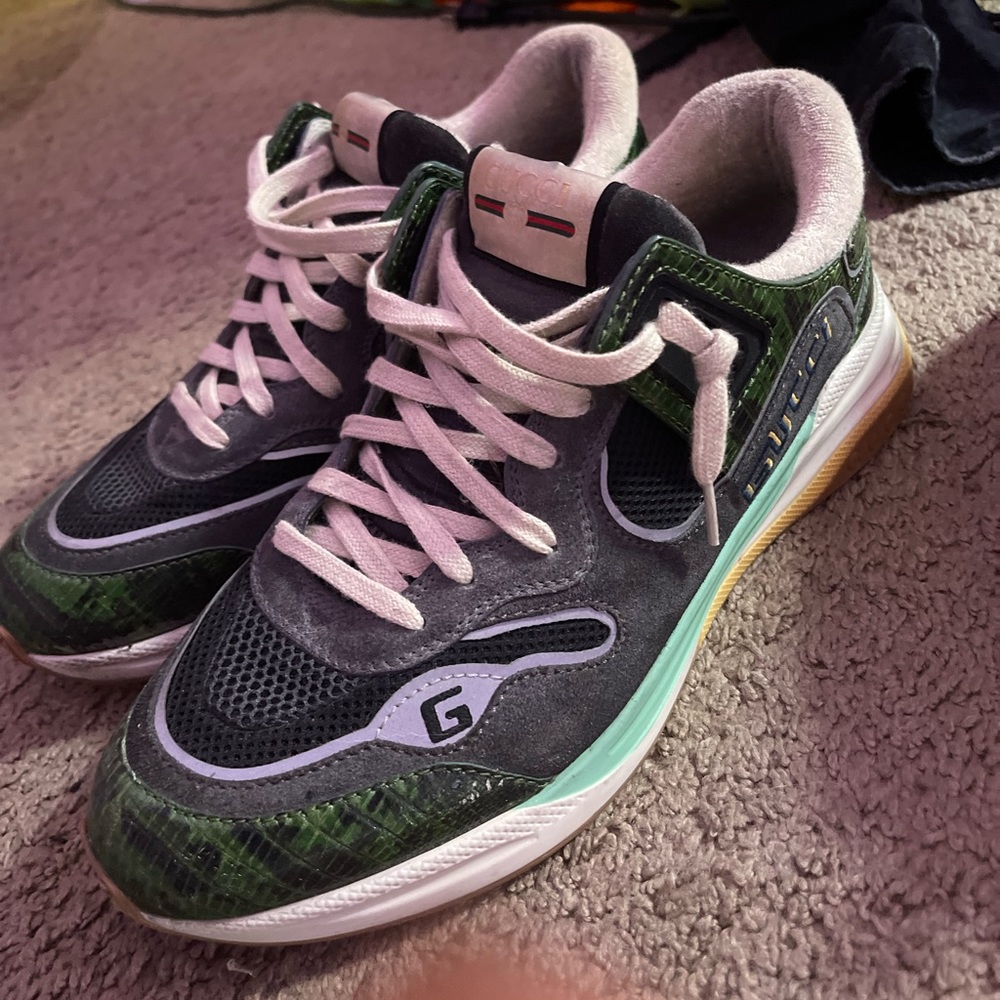Gucci shoes